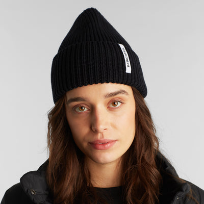 Beanie Narvik Black von Dedicated. Tolle Mütze für kältere Temperaturen.